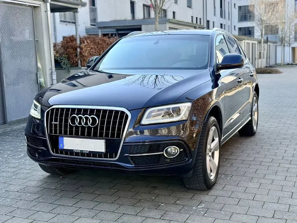 Second-hand Audi Q5 S-Line 258 CP (189 kW) 2016 Albastru SUV