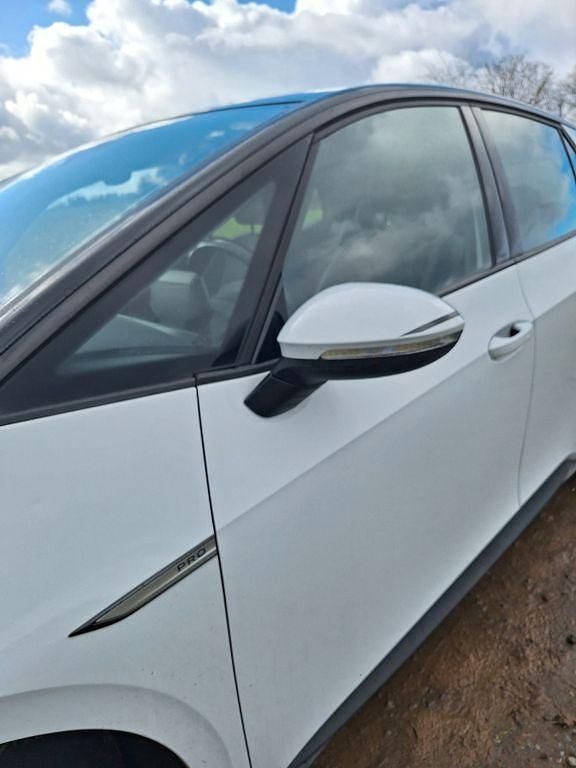 Gebraucht VW ID.3 Pro Performance 150 kW (204 PS) 2022 Weiß Kleinwagen