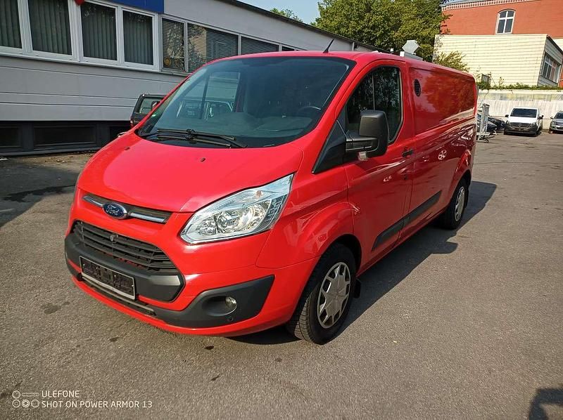 Gebraucht Ford Transit Custom Trend 131 PS (96 kW) 2017 Racerot Van / Kleinbus