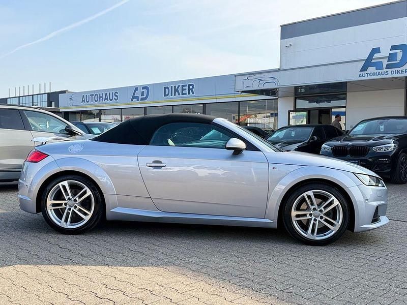 Gebraucht Audi TT Roadster S-Line 230 PS (169 kW) 2016 Silber Cabrio