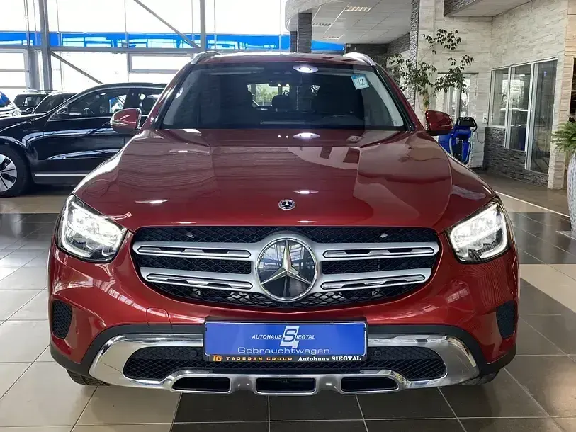 Gebraucht Mercedes GLC300e 320 PS (235 kW) 2022 Rot SUV