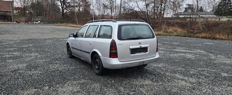 Gebraucht Opel Astra 80 PS (58 kW) 2004 Silber Kombi