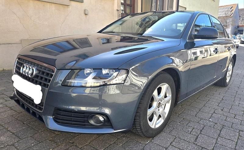 Gebraucht Audi A4 160 PS (117 kW) 2009 Grau Limousine