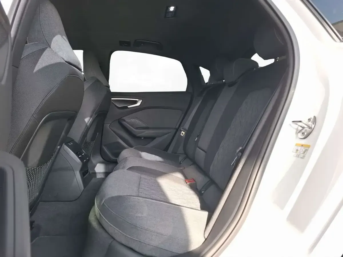 Gebraucht Audi A5 Ambiente 299 PS (219 kW) 2025 Weiß Limousine