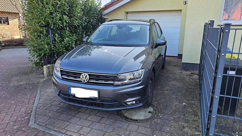 Gebraucht VW Tiguan Trendline 116 PS (85 kW) 2018 Grau SUV