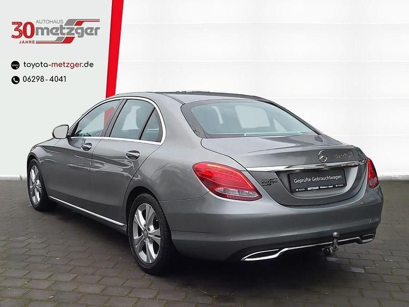 Gebraucht Mercedes C180 156 PS (114 kW) 2016 Silber Limousine