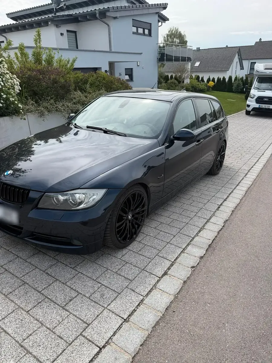 Używany BMW 330 231 KM (169 kW) 2007 Niebieski Kombi