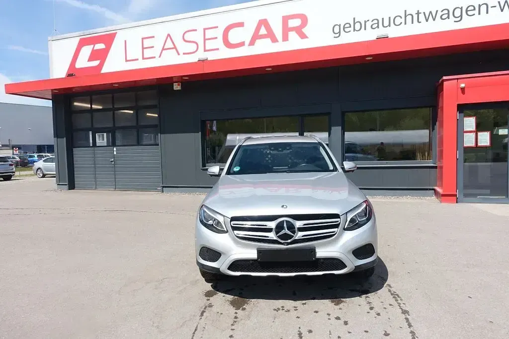 Gebraucht Mercedes GLC250 204 PS (150 kW) 2019 Silber SUV