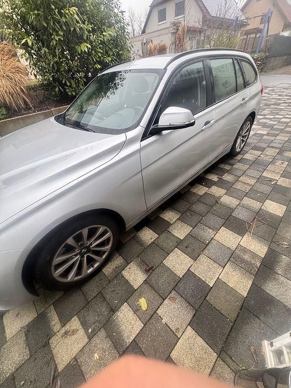 Gebraucht BMW 316 116 PS (85 kW) 2013 Silber Kombi