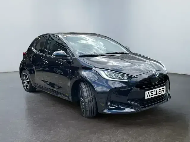 Gebraucht Toyota Yaris Team 92 PS (67 kW) 2023 Schwarz Kleinwagen