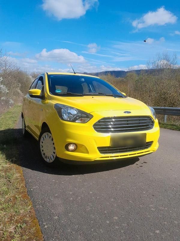 Gebraucht Ford Ka Plus 86 PS (63 kW) 2016 Gelb Kleinwagen