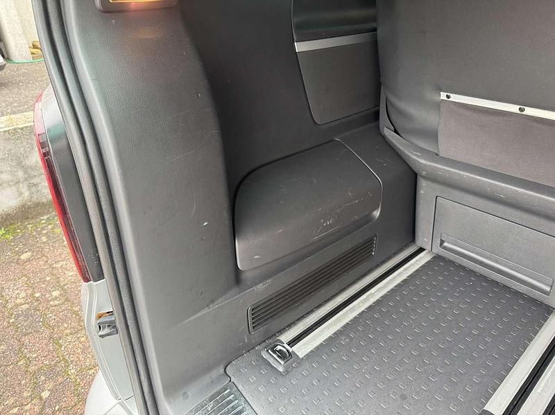 Gebraucht VW T5 Highline 179 PS (131 kW) 2010 Grau Van