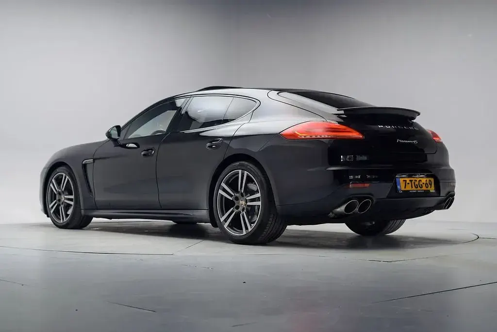 Gebraucht Porsche Panamera Sport 420 PS (308 kW) 2014 Schwarz Kleinwagen