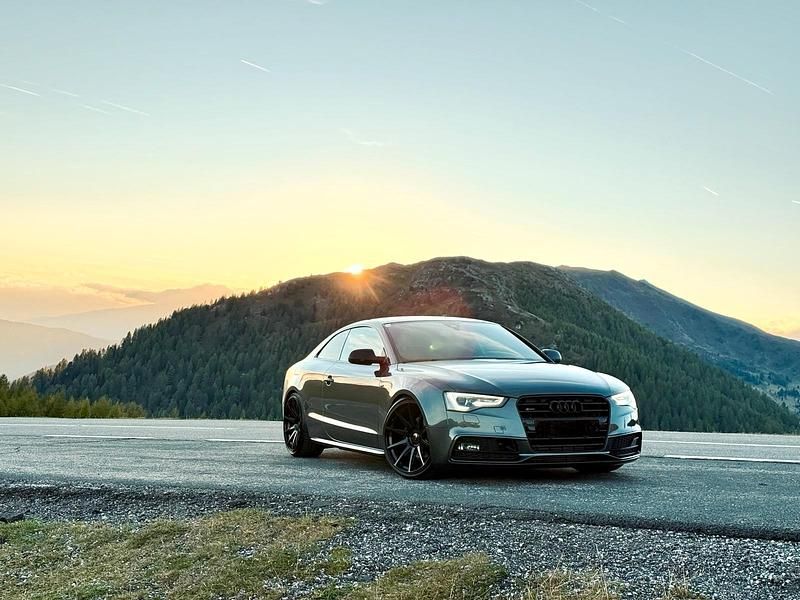 Gebraucht Audi A5 Black Edition 177 PS (130 kW) 2014 Grau Coupé