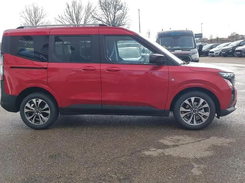 Gebraucht Ford Tourneo Courier Titanium 125 PS (91 kW) 2024 Fantastic rot Van / Kleinbus