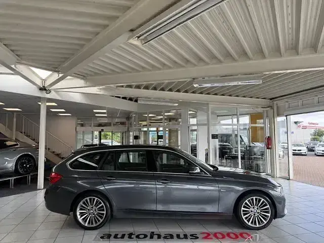Gebraucht BMW 330 Luxury Line 252 PS (185 kW) 2018 Grau Limousine