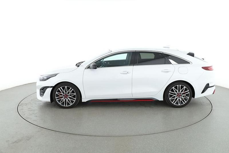 Gebraucht Kia ProCeed GT 204 PS (150 kW) 2022 Weiß Kleinwagen