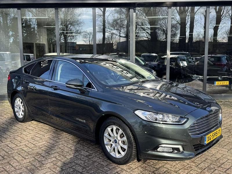 Gebraucht Ford Mondeo Titanium 190 PS (139 kW) 2019 Grau Limousine