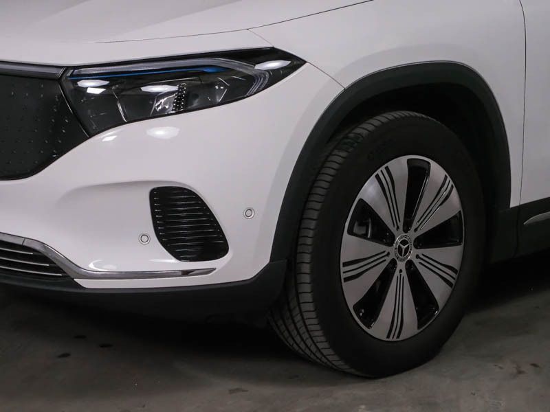 Gebraucht Mercedes EQA300 Progressive 167 kW (228 PS) 2024 Weiss polarweiss SUV