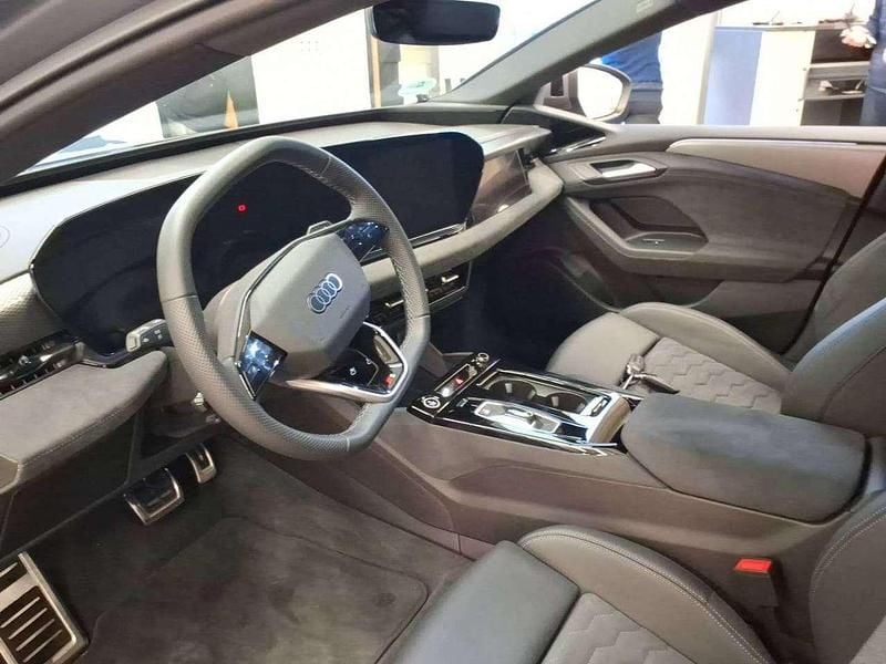 Gebraucht Audi A6 e-tron Performance 269 kW (367 PS) 2025 Taifungrau metallic Kombi