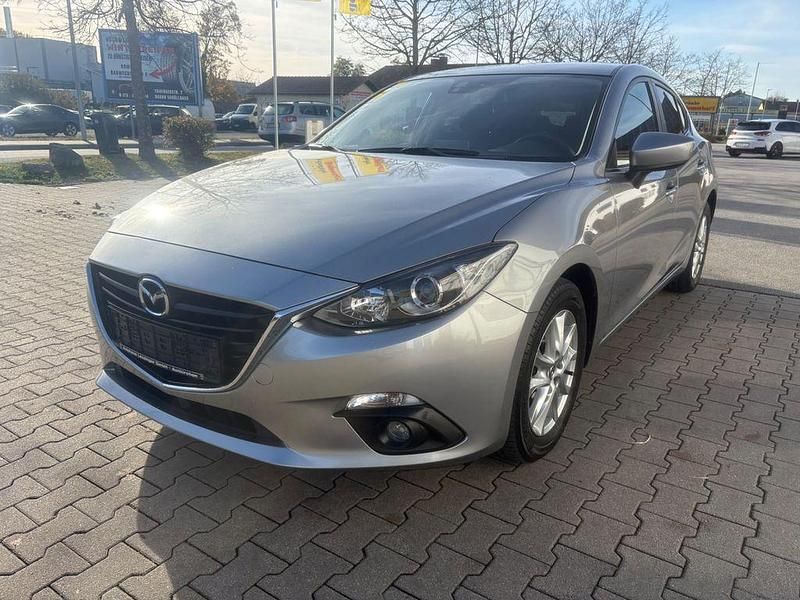 Grau Gebraucht 2015 Mazda 3 Center-Line Limousine | 13.450 € (Fairer Preis) - Bild 1/4
