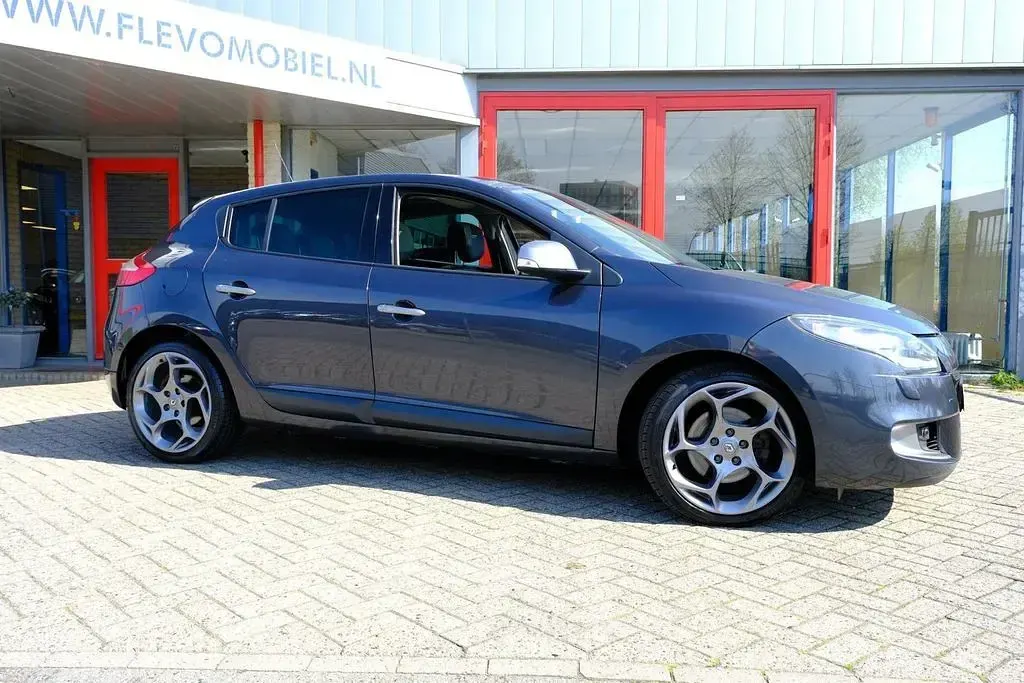 Gebraucht Renault Mégane GT GT 179 PS (131 kW) 2011 Grau Coupé