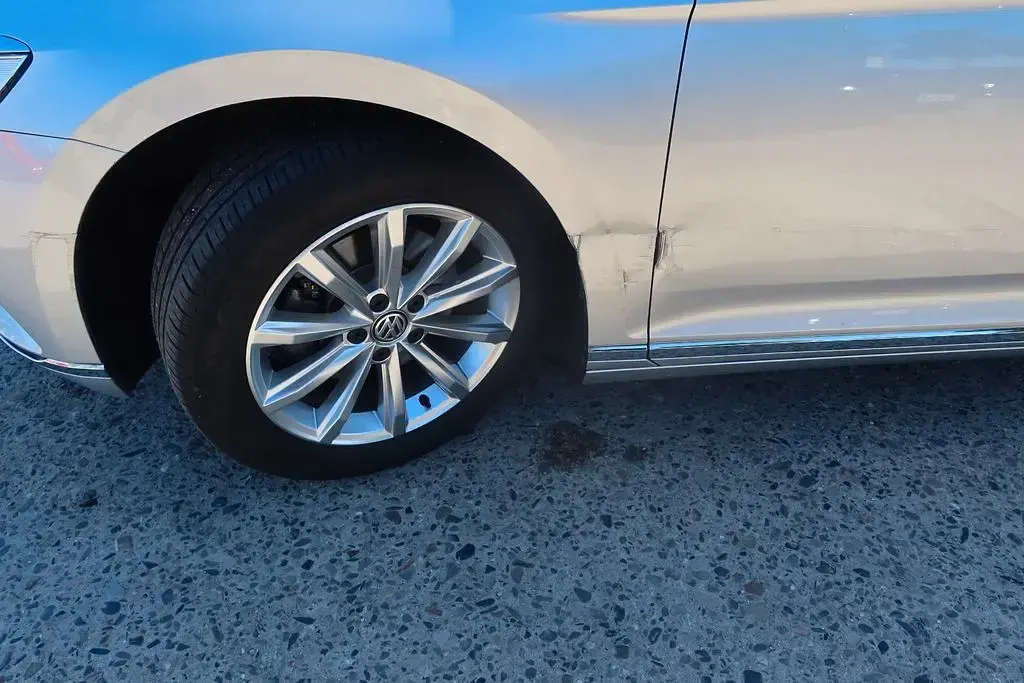 Gebraucht VW Passat Highline 190 PS (139 kW) 2018 Silber Kombi