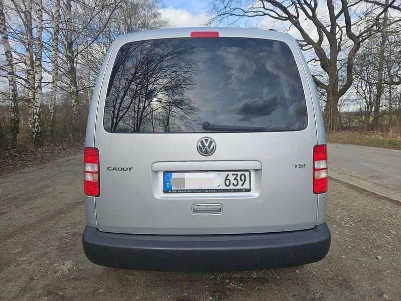 Gebraucht VW Caddy Trendline 86 PS (63 kW) 2011 Silber Van / Kleinbus