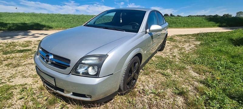 Silber Gebraucht 2005 Opel Vectra GTS Limousine | 5.000 € - Bild 1/4