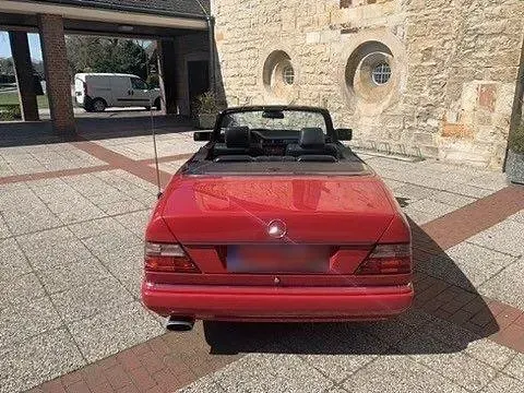 Gebraucht Mercedes 220 150 PS (110 kW) 1994 Rot Cabrio