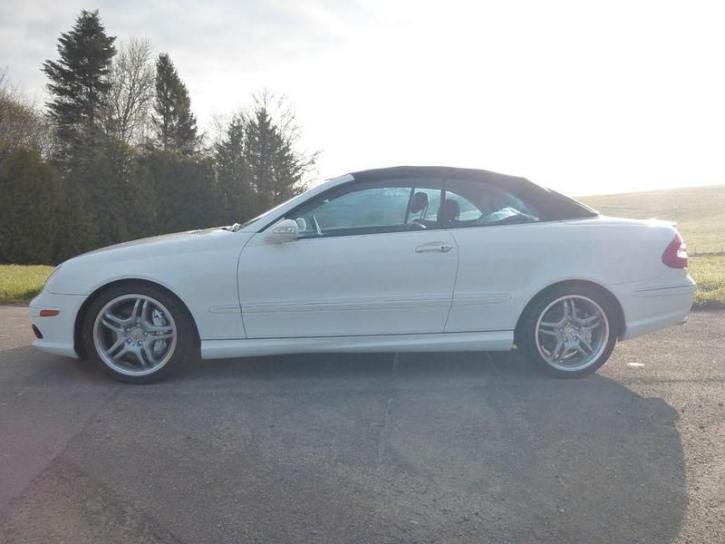 Gebraucht Mercedes CLK55 AMG AMG 367 PS (269 kW) 2005 Weiß Cabrio