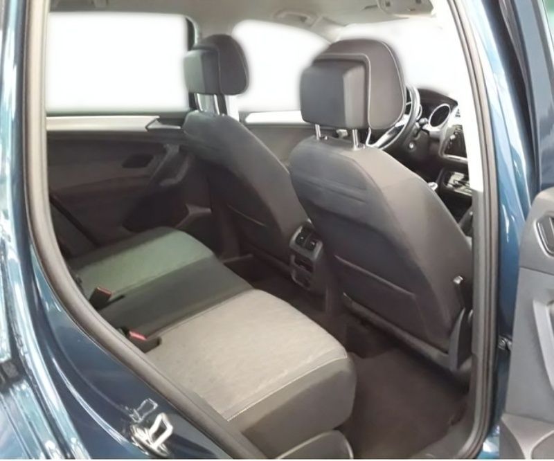 Gebraucht VW Tiguan Move 131 PS (96 kW) 2023 Blau SUV