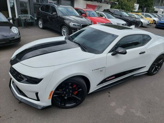 Weiß Gebraucht 2019 Chevrolet Camaro SS LT Coupé | 28.900 € - Bild 1/4