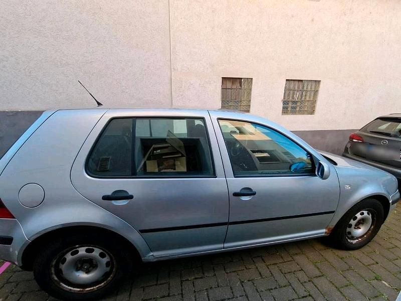 Gebraucht VW Golf IV Edition 75 PS (55 kW) 2002 Silber Limousine