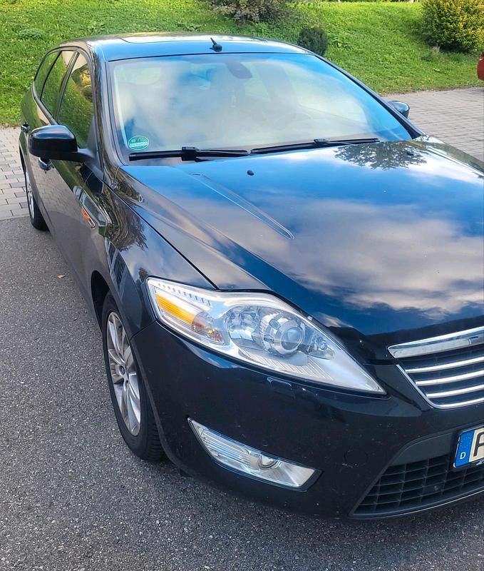 Gebraucht Ford Mondeo 140 PS (102 kW) 2010 Schwarz Kombi