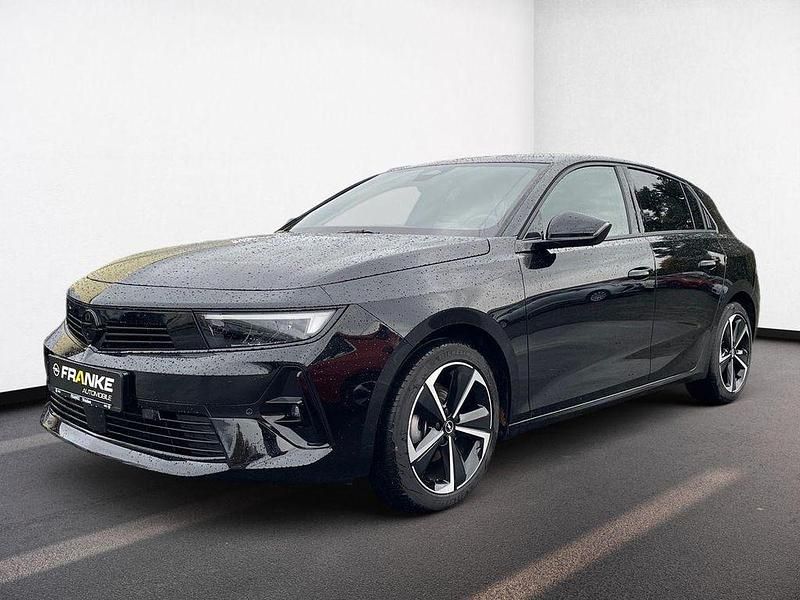 Gebraucht Opel Astra 131 PS (96 kW) 2024 Schwarz Limousine