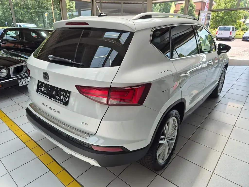 Gebraucht Seat Ateca XCELLENCE 150 PS (110 kW) 2016 Weiß SUV