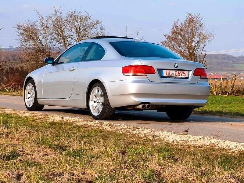 Gebraucht BMW 325 Comfort Edition 218 PS (160 kW) 2007 Silber Coupé