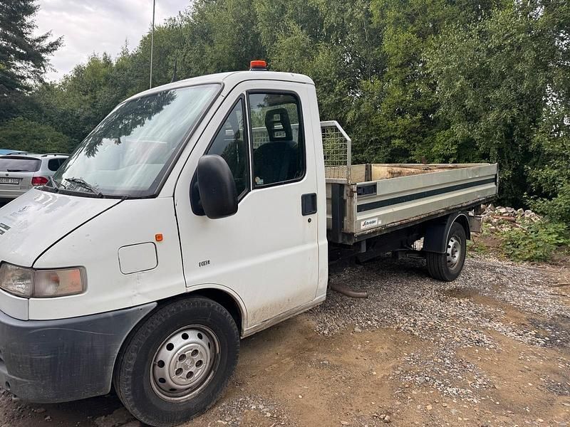 Weiß Gebraucht 2001 Peugeot Boxer Van | 4.300 € - Bild 1/4