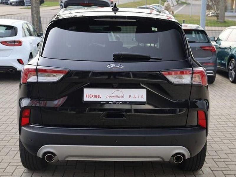 Gebraucht Ford Kuga Titanium 120 PS (88 kW) 2023 Schwarz SUV