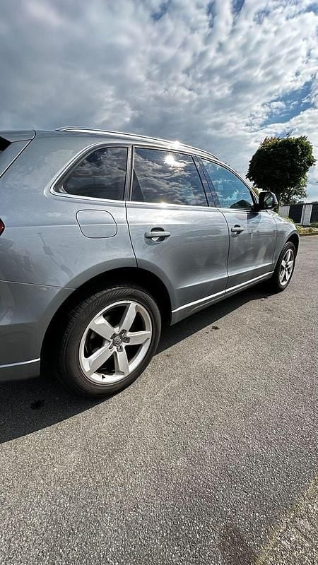 Gebraucht Audi Q5 210 PS (154 kW) 2010 Grau SUV