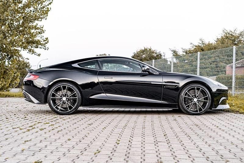 Gebraucht Aston Martin Vanquish 572 PS (420 kW) 2014 Schwarz