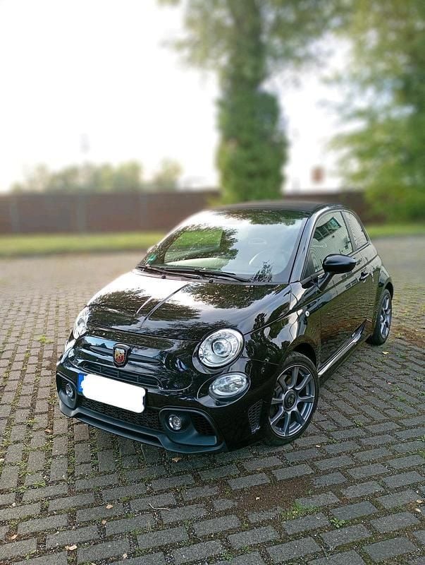 Schwarz Gebraucht 2019 Abarth 595C Cabrio | 12.500 € (Superpreis) - Bild 1/4
