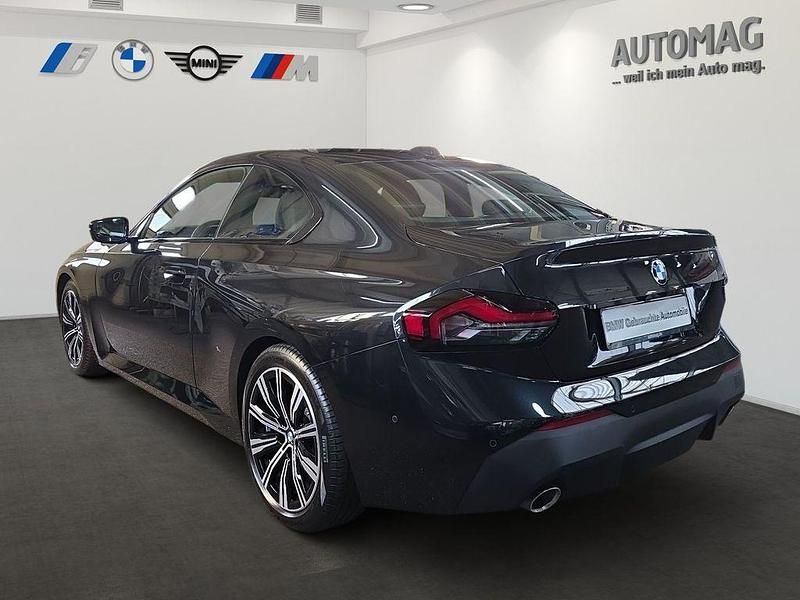 Gebraucht BMW 220 184 PS (135 kW) 2022 Saphirschwarz Coupé