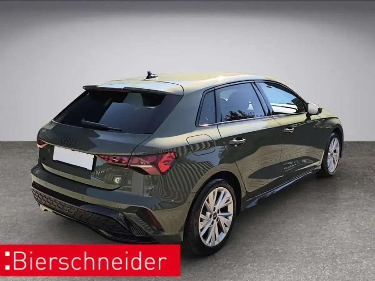 Gebraucht Audi A3 S-Line 116 PS (85 kW) 2025 Distriktgrün Limousine