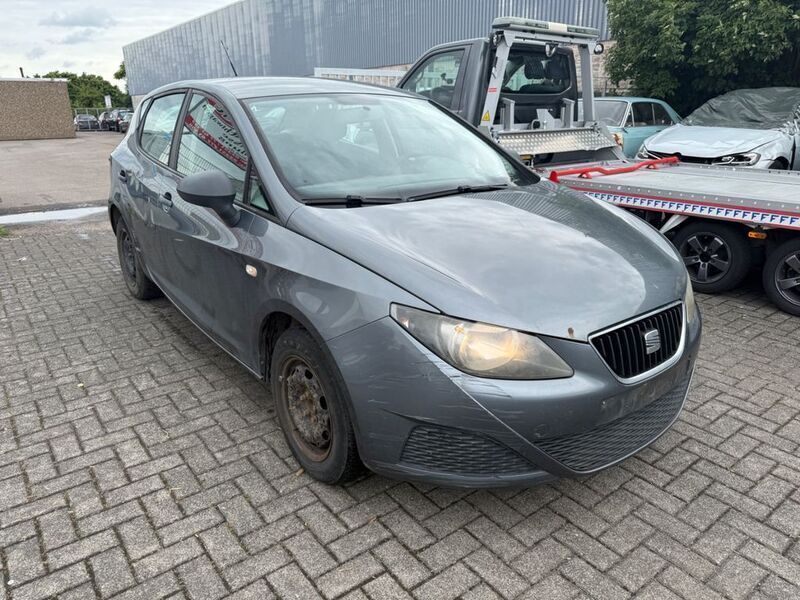 Gebraucht Seat Ibiza Reference 90 PS (66 kW) 2012 Grau Limousine