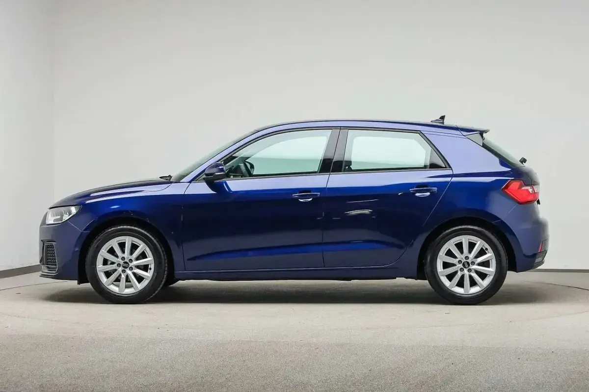Gebraucht Audi A1 Advanced 95 PS (69 kW) 2025 Navarrablau metallic SUV