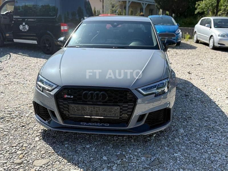 Gebraucht Audi RS3 Ambiente 400 PS (294 kW) 2019 Grau Limousine