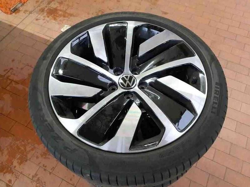 Gebraucht VW Arteon R-line 200 PS (147 kW) 2022 Pyritsilber metallic Kombi