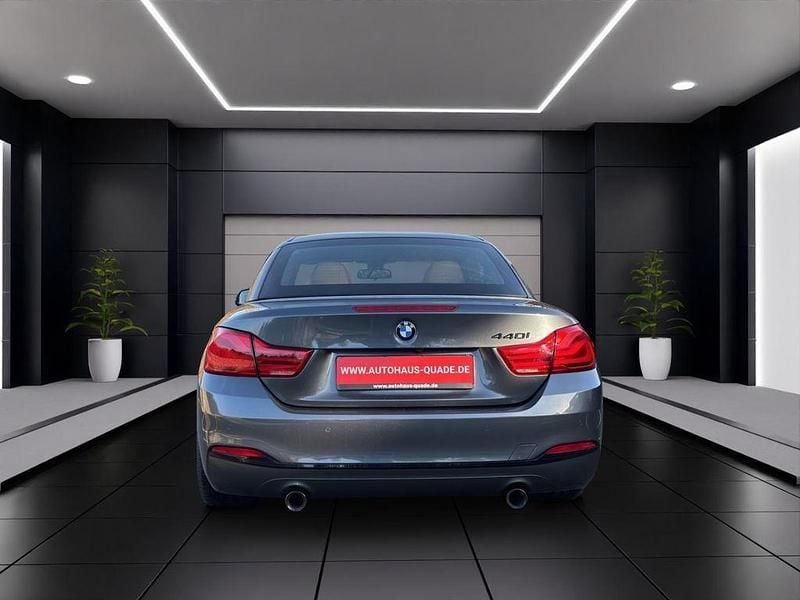 Gebraucht BMW 440 Sport Line 326 PS (239 kW) 2018 Grau Cabrio
